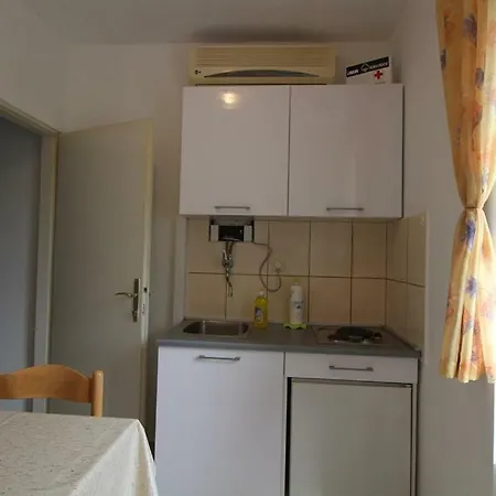 Apartmán Charming One Bedroom Lisa 1 *