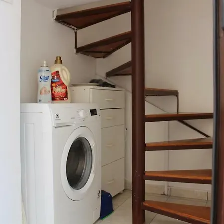 Apartmán Charming One Bedroom Lisa 1